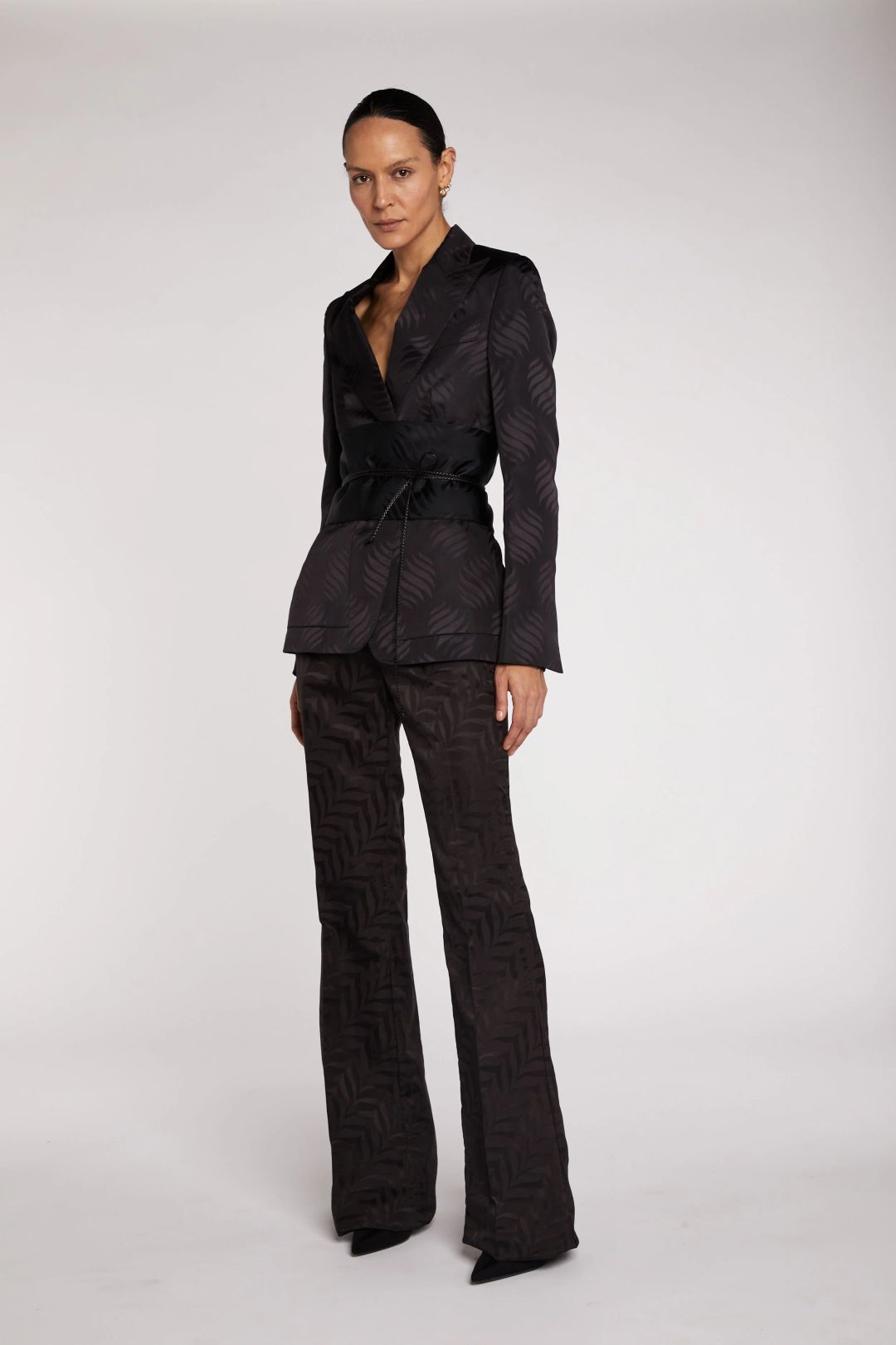Gucci Tom Ford Era Suit With Obi Belt A/W 2002 by TOM FORD in size IT 42 from SUITS category