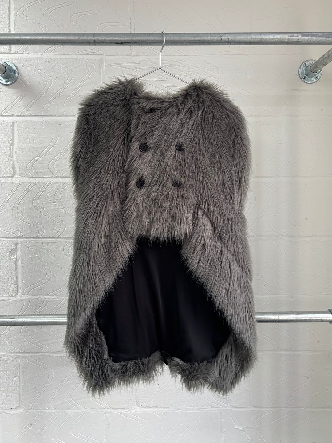 Thumbnail 11270932-3d5b-4cb2-8203-f979224fb575