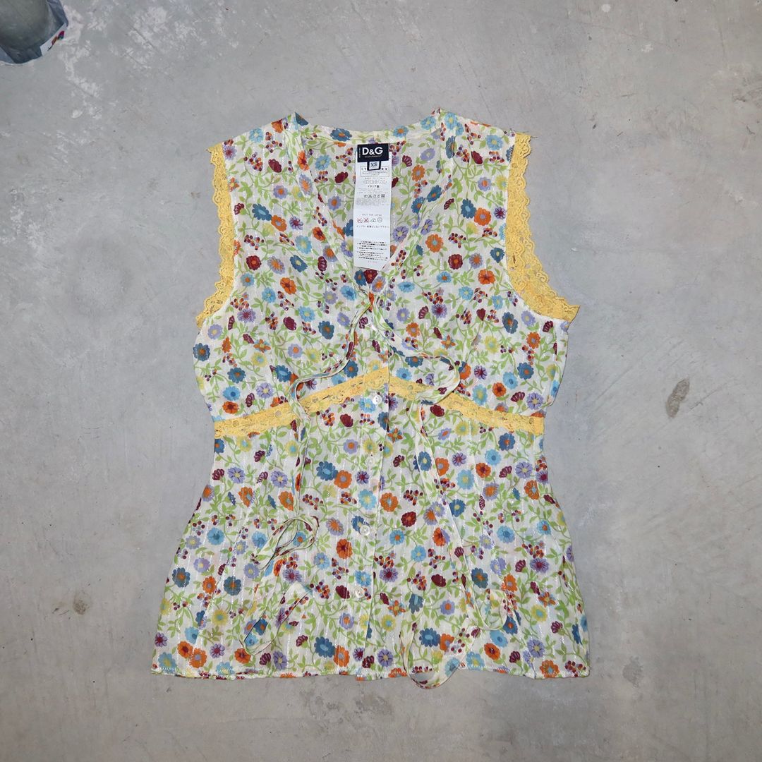 D&G Floral Blouse by D&G in size XS from TOPS category