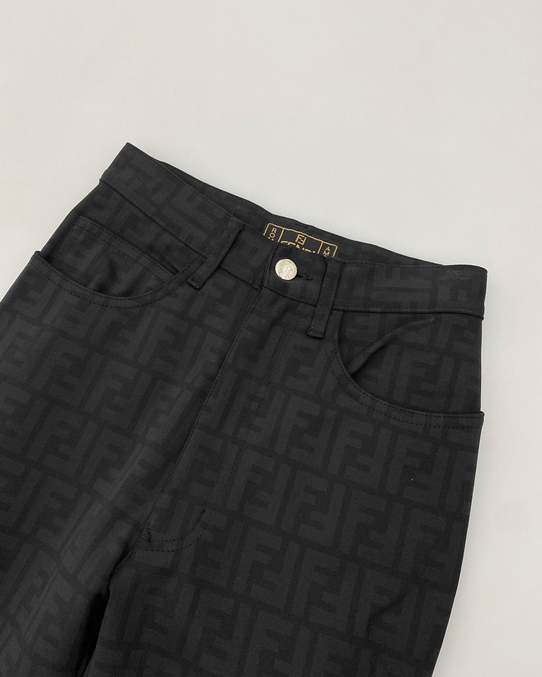 Thumbnail 173e172d-736f-4865-9994-a59f6298db58