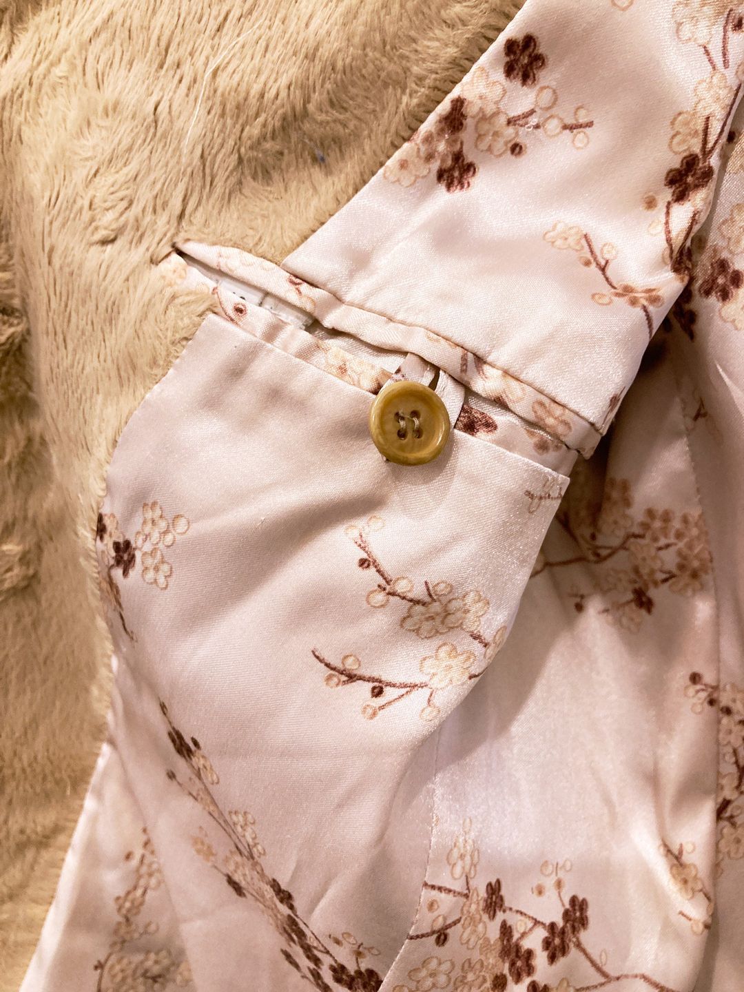 Thumbnail 4c469c83-91da-4437-9dcc-2ae7fe0d9ec7