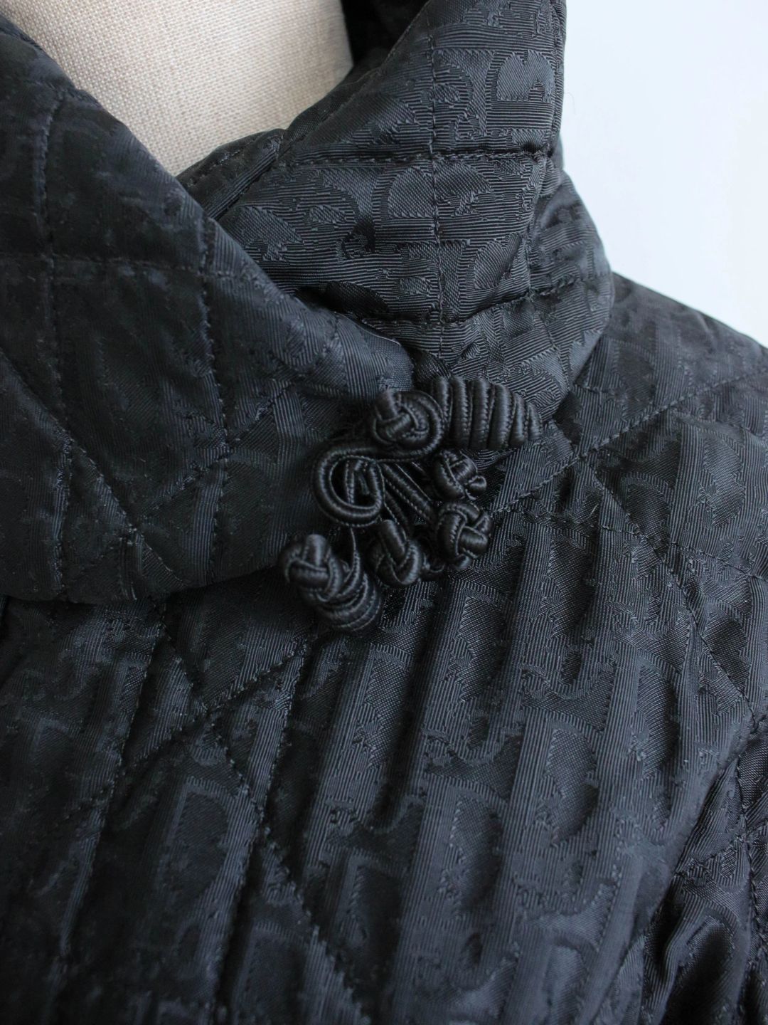 Thumbnail 0c82a561-a42f-4fdd-94f1-e3698c886174