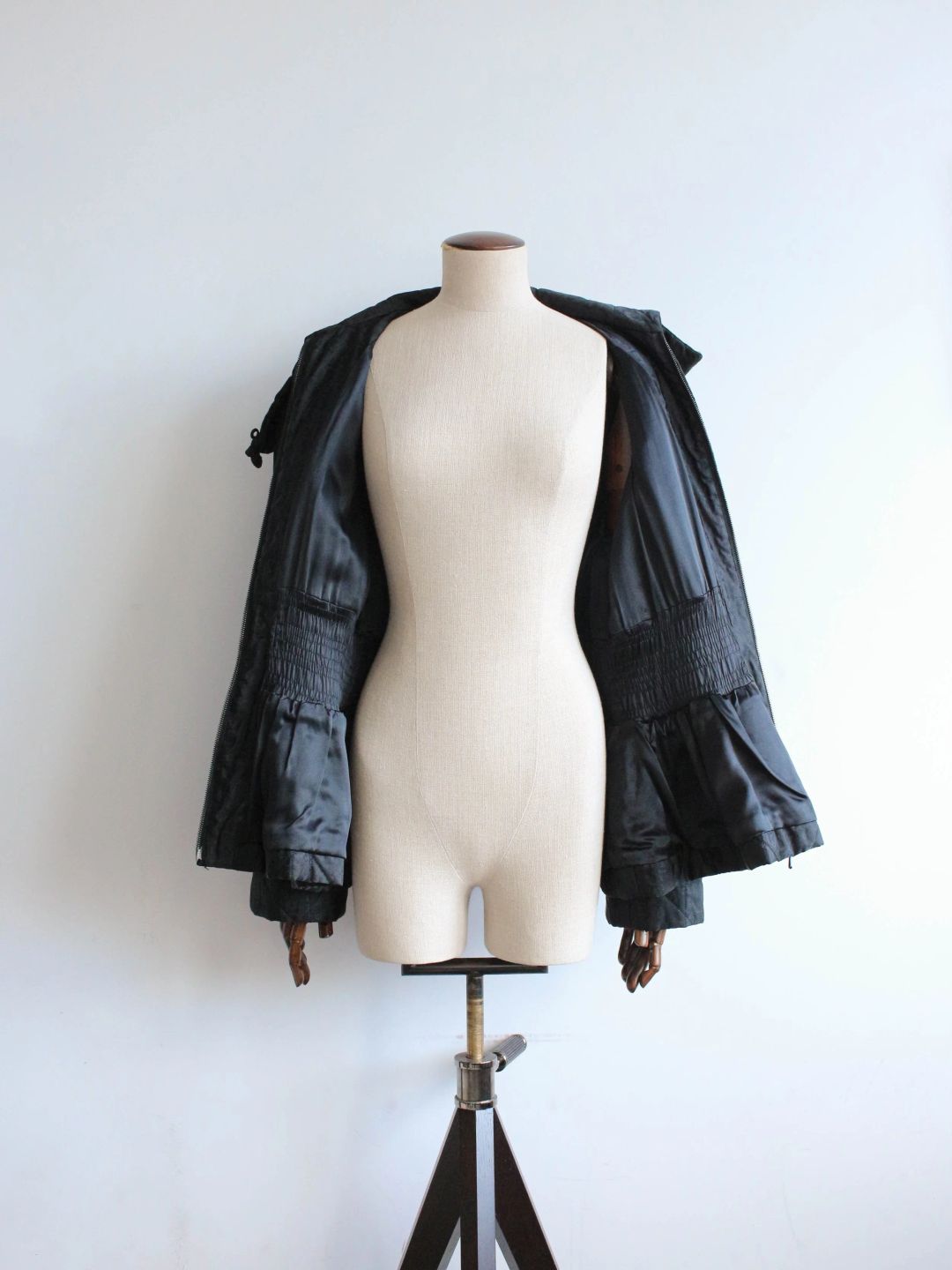 Thumbnail 7dd10816-555c-4835-a05c-eb518517e8d3