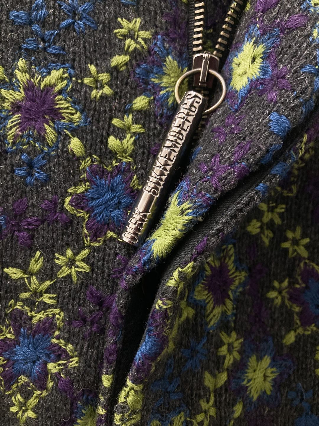 Thumbnail 37e869f5-2397-47c6-846a-db6ee920f94a