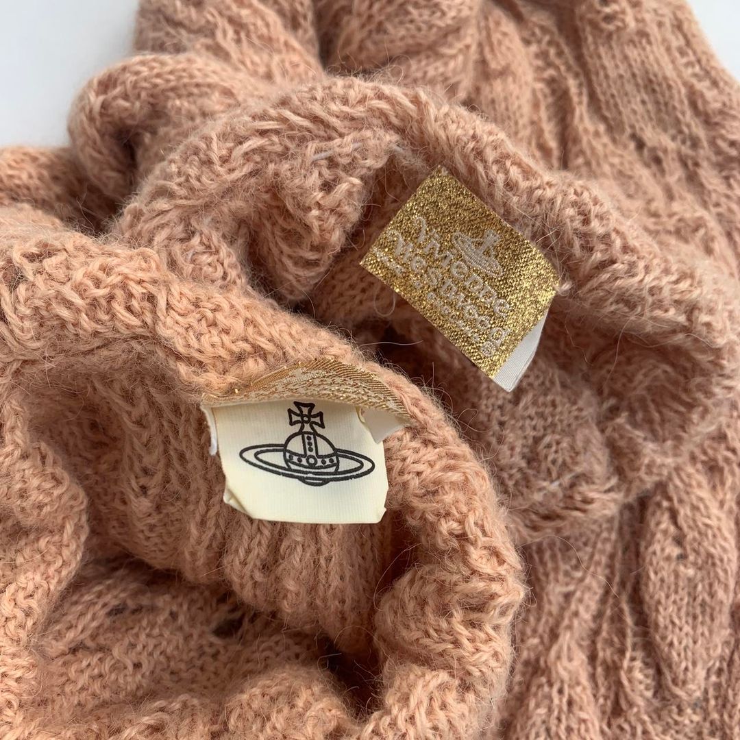 Thumbnail 1b2f601e-c3a4-41c4-8593-1fb83478d7fc