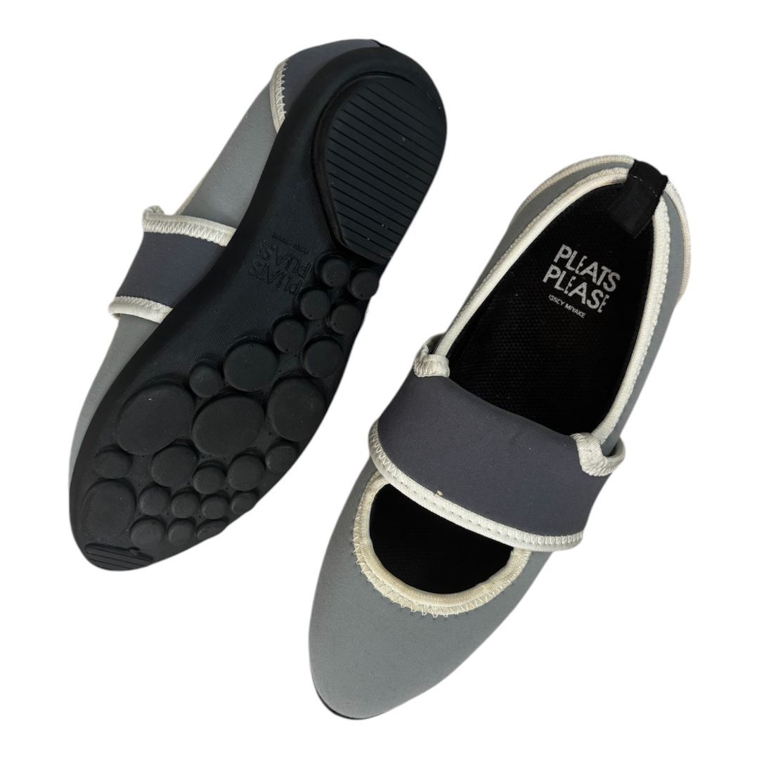Pleats Please Mary Janes by ISSEY MIYAKE in size EU 38 from SHOES category