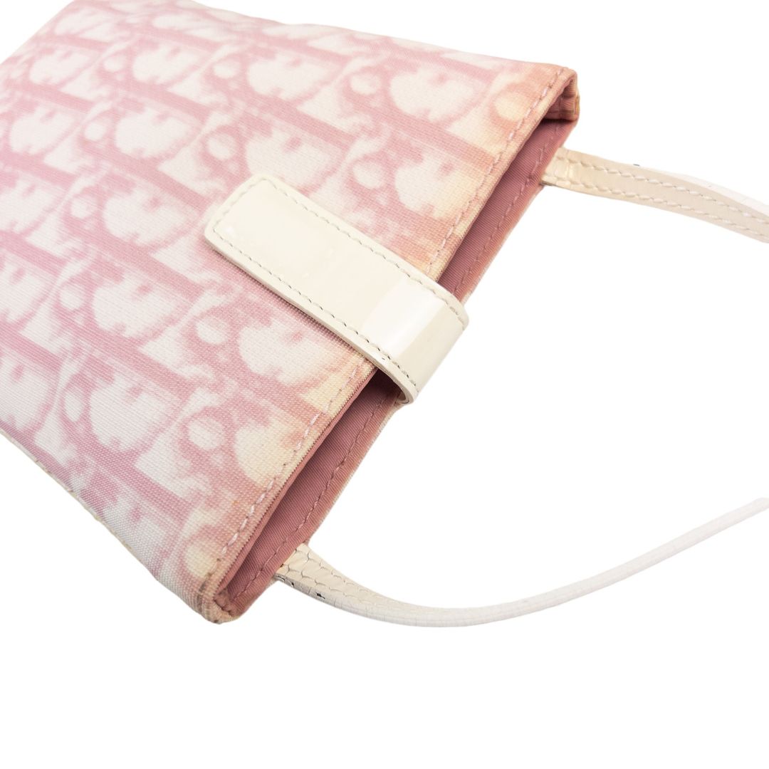 Thumbnail 277201d1-0e25-4d9e-9908-50b88c865a01