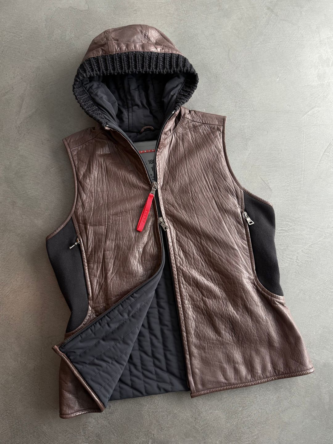 Thumbnail 9645124b-3ddf-46c2-ad94-5359a6d41e94