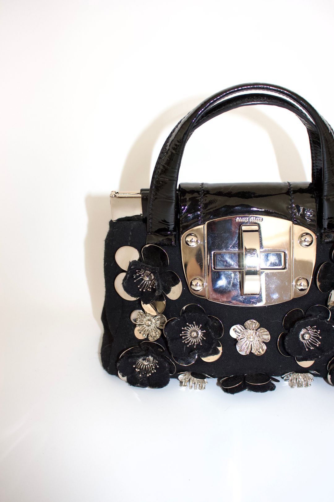 Thumbnail 2ecbaefe-ee24-4cc5-9dce-3dd2b7967d30