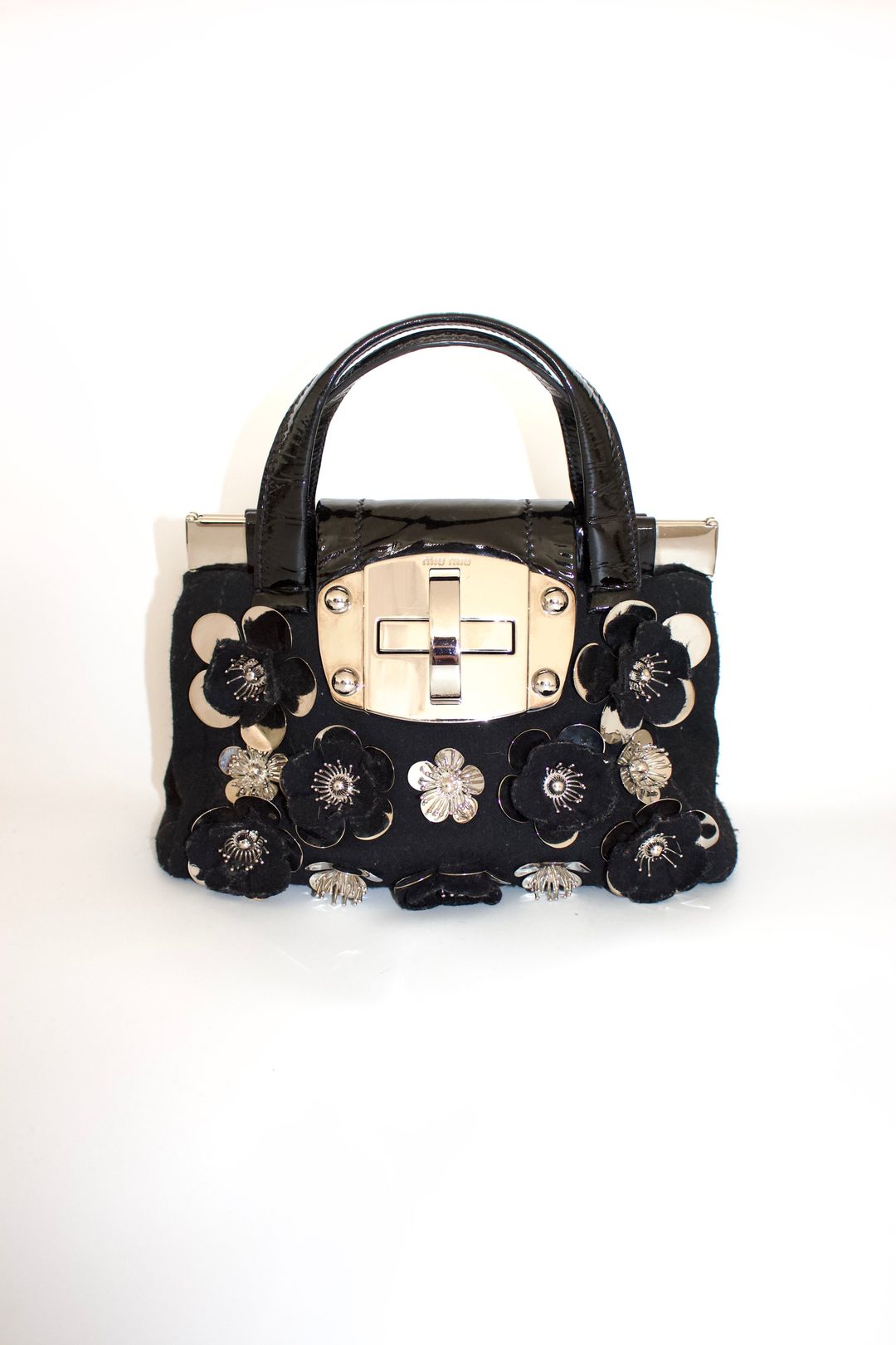 Thumbnail 18cc6801-3552-48f3-b6c8-a3d1e90c9c2f