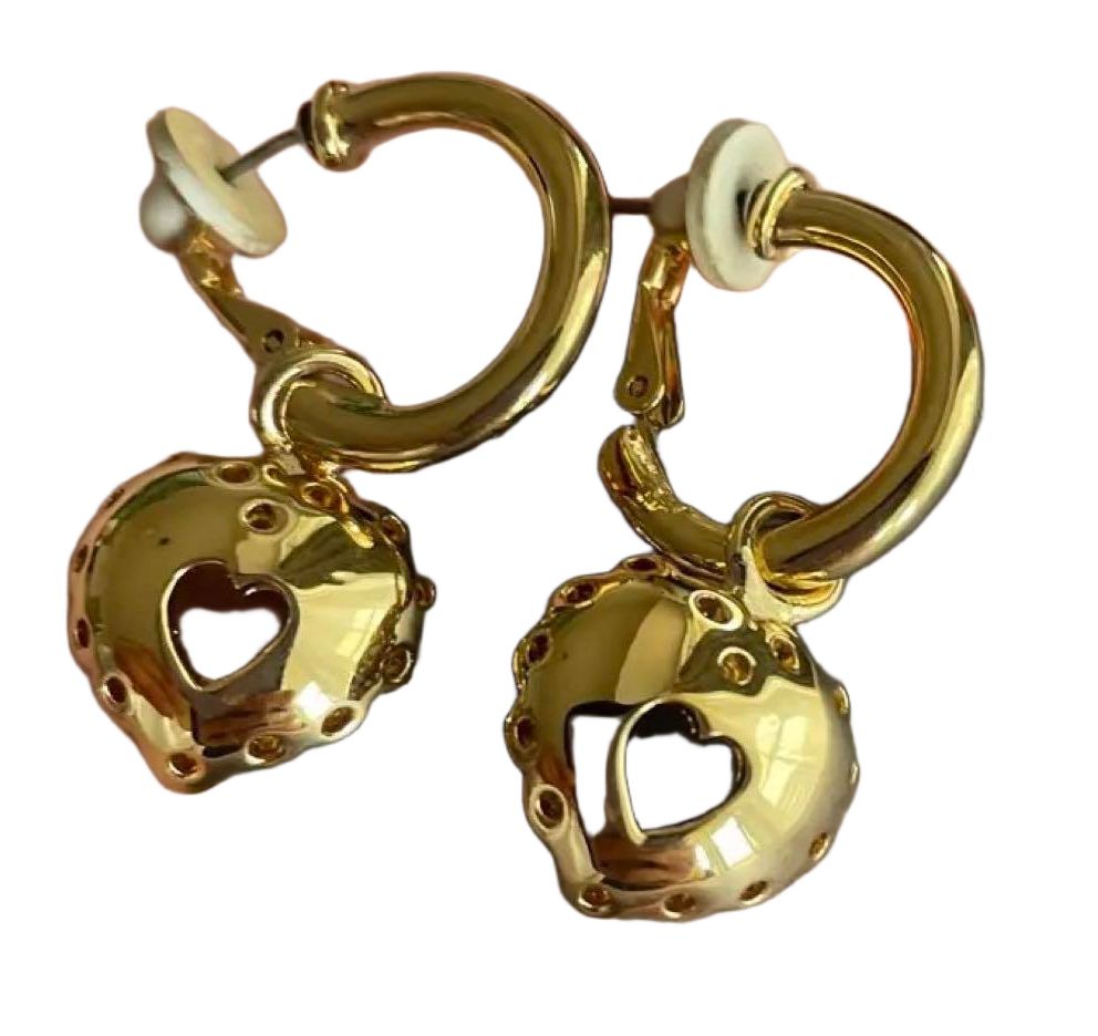 40f81b04-aa14-433c-a08d-26c74cc4f922