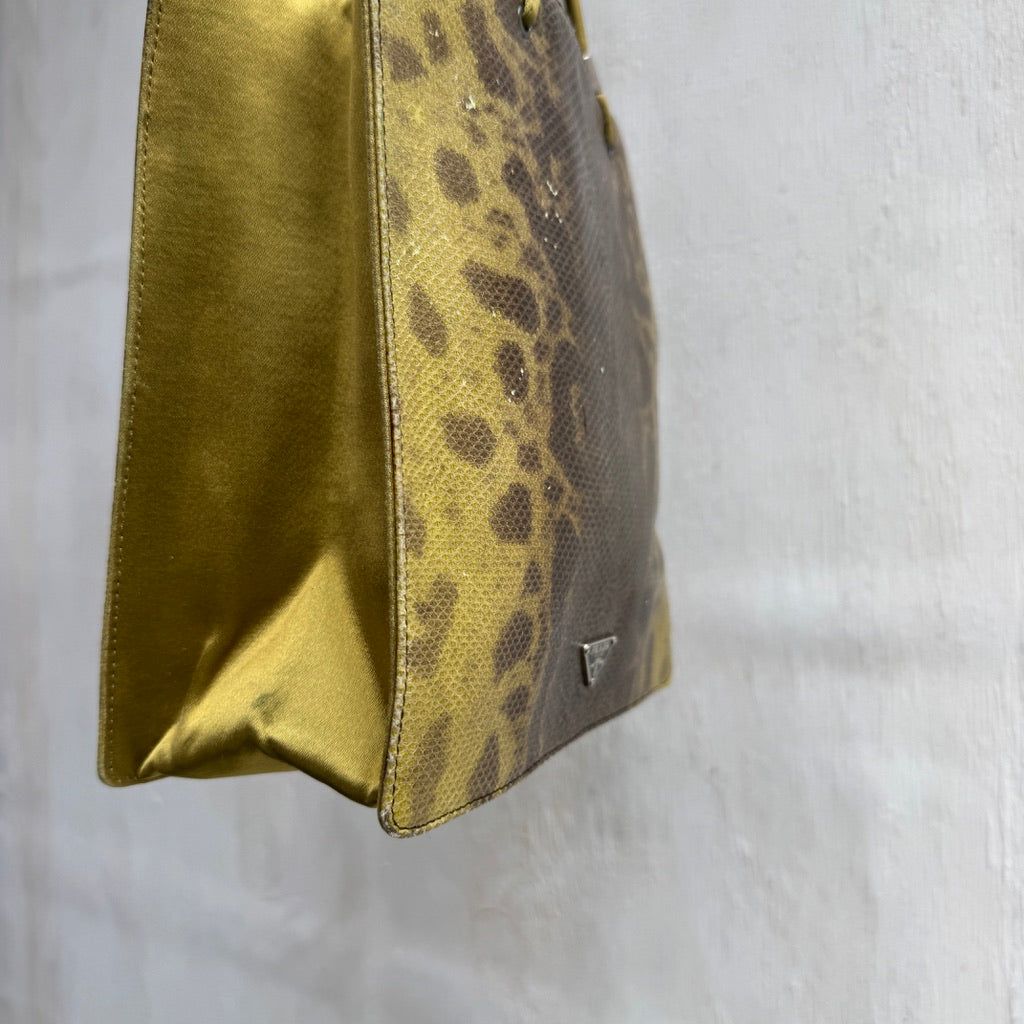 Thumbnail b02d001c-66a7-41c6-980c-73bab32db047