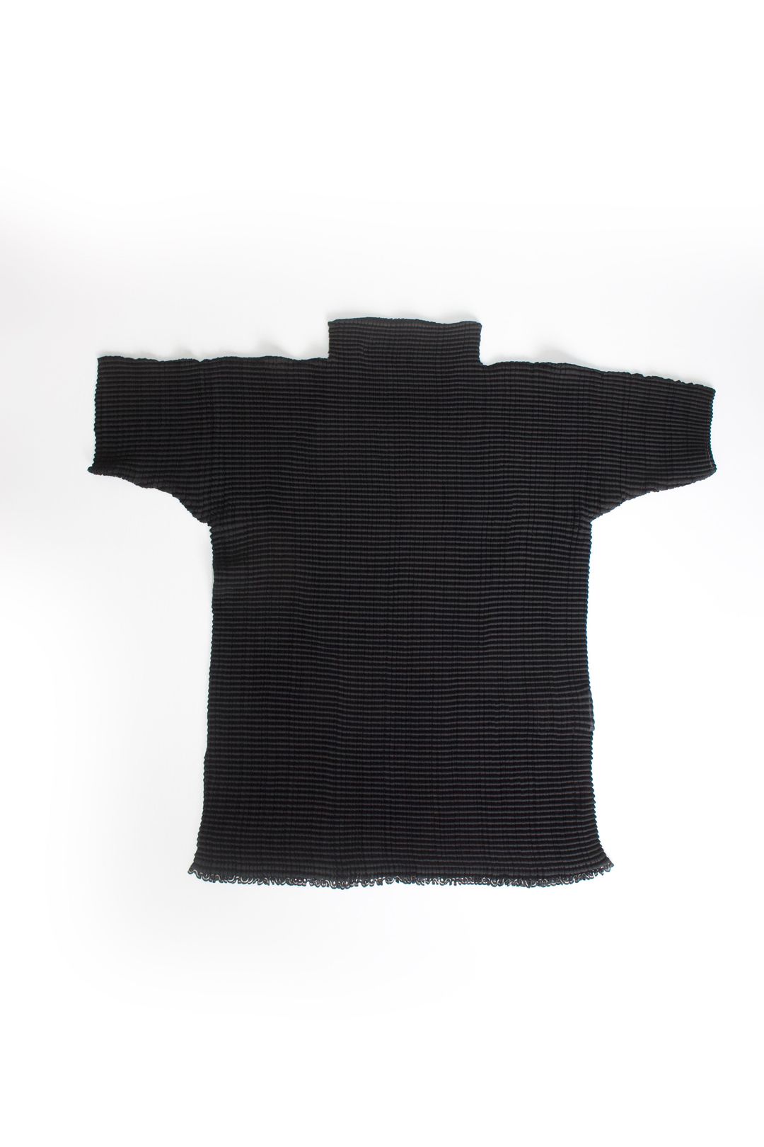 Issey Miyake Féte 2005 black top by ISSEY MIYAKE in size M from TOPS category