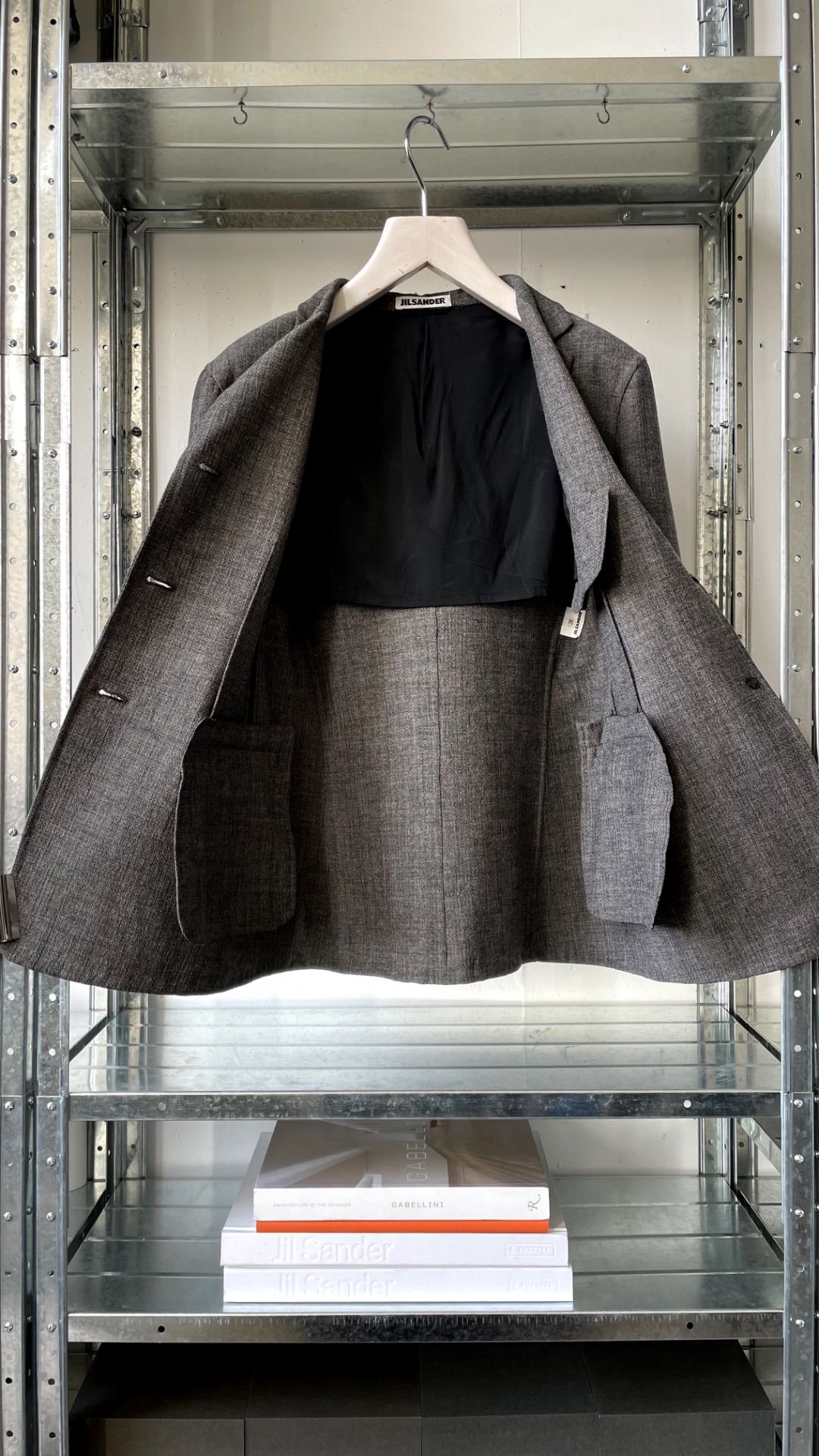 Thumbnail 0f6d8392-723d-41c3-84c1-9958e3063a0d