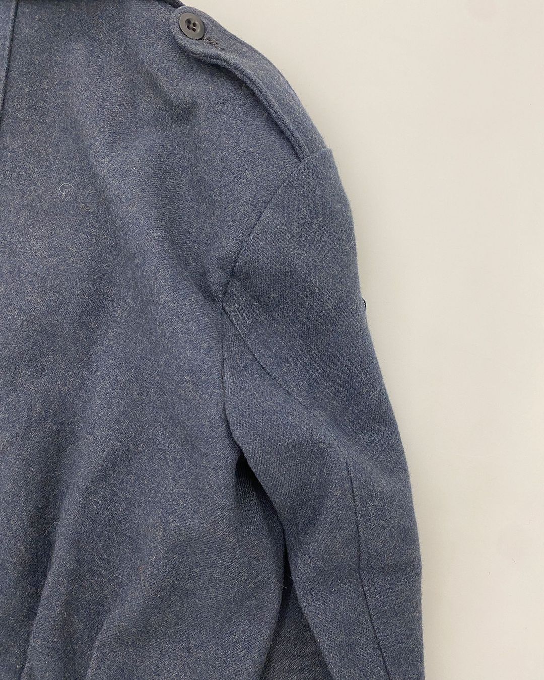 Thumbnail 183da7da-3a11-4c73-a995-43093666c3a5