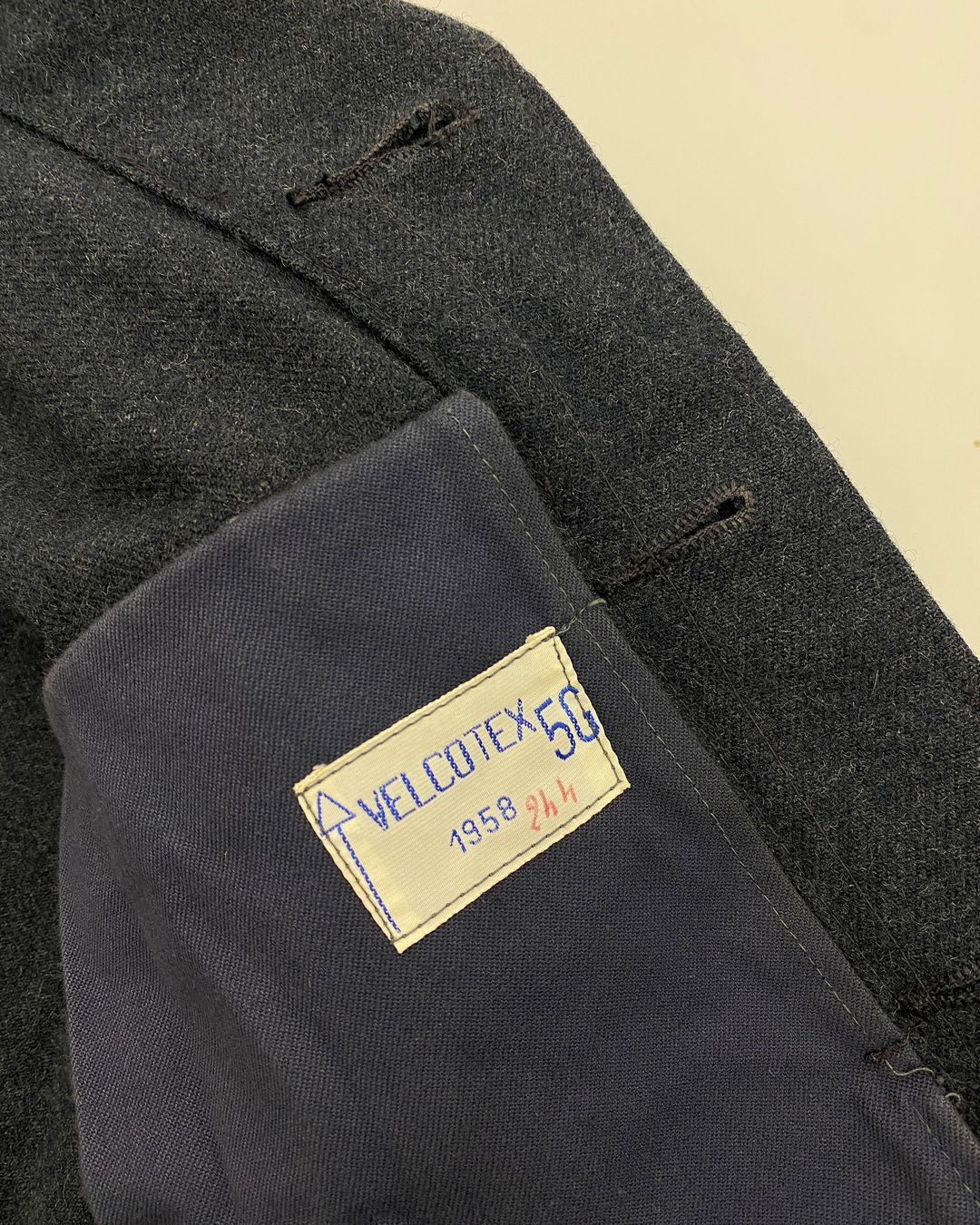 Thumbnail 5b2a0989-78d3-4fcd-a28e-ee54535be9af