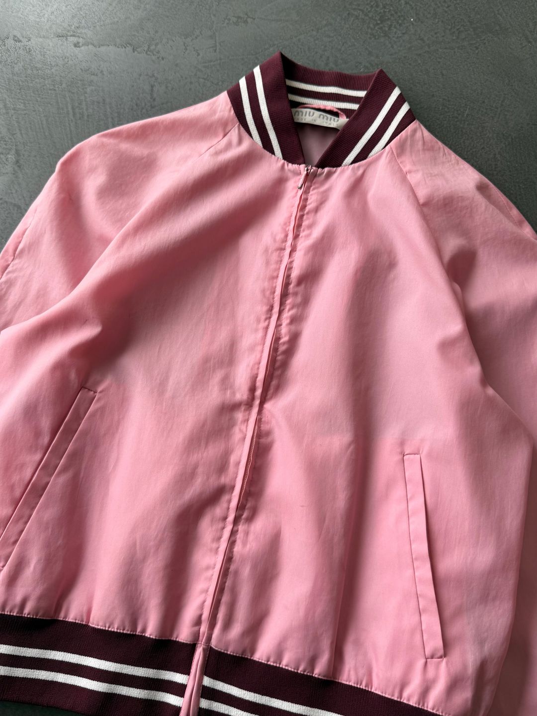 Thumbnail 63b9ddf0-b76a-4999-9d7f-14f5f675feb1