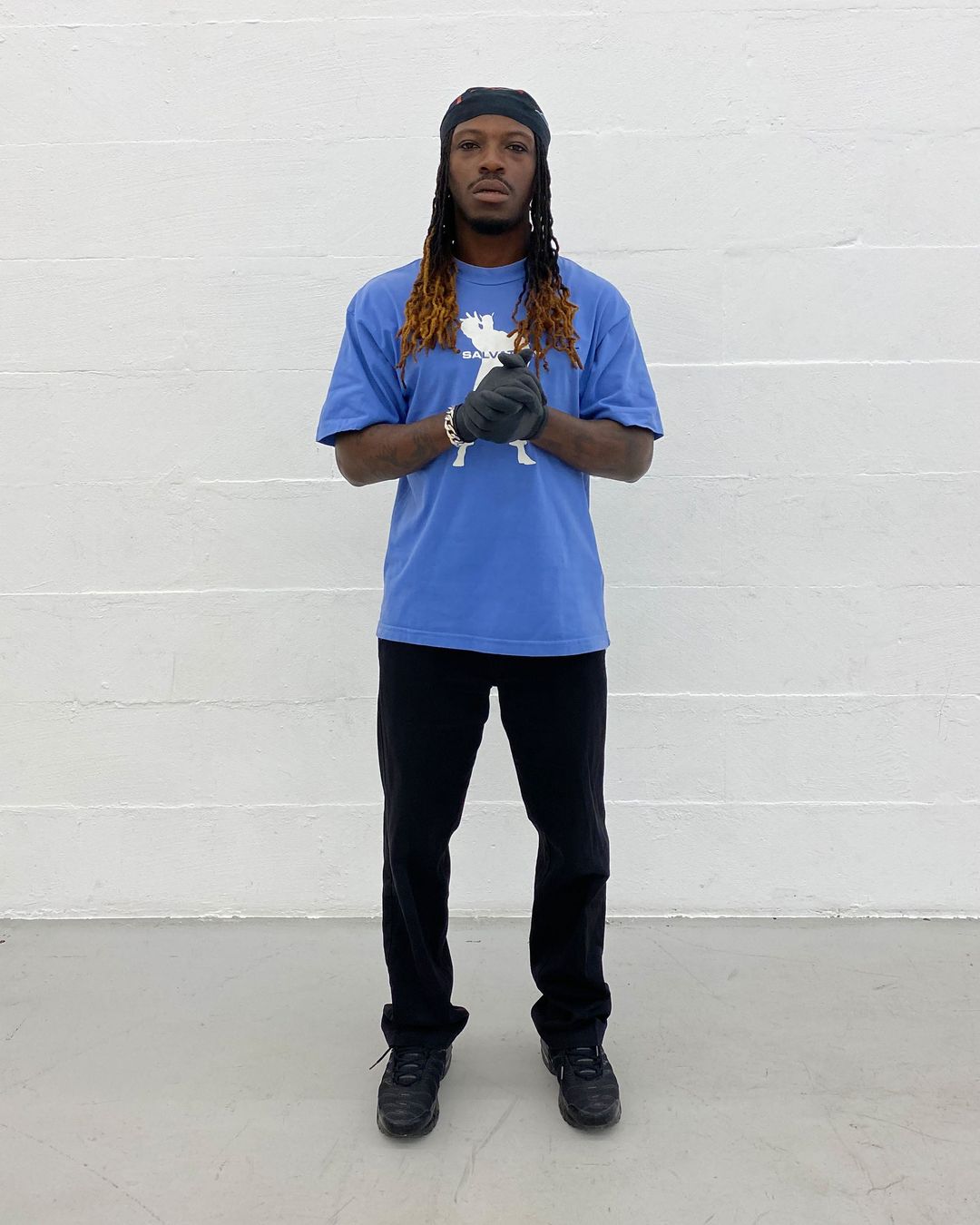 Thumbnail 6fef4dee-6d9d-4cf7-ab97-8fcdaf778ec6