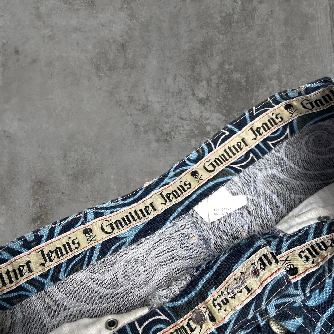 Thumbnail 369d083a-ad52-40ee-bd65-b374a4e2646e