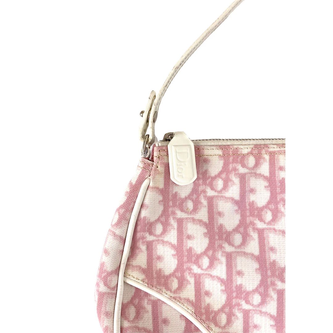 Thumbnail 2333f960-4740-4ad2-8230-f6791477c5e9