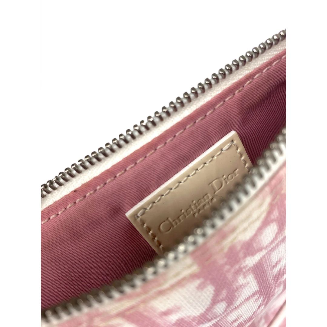 Thumbnail 09c1939c-d88f-46ef-abc8-ce9bc365382e