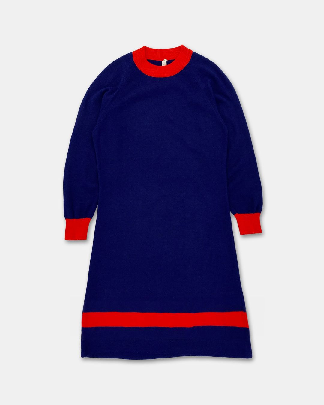 Vintage 1970s Longsleeve Raglan Dress Navy Red by Vintage in size M from DRESSES category