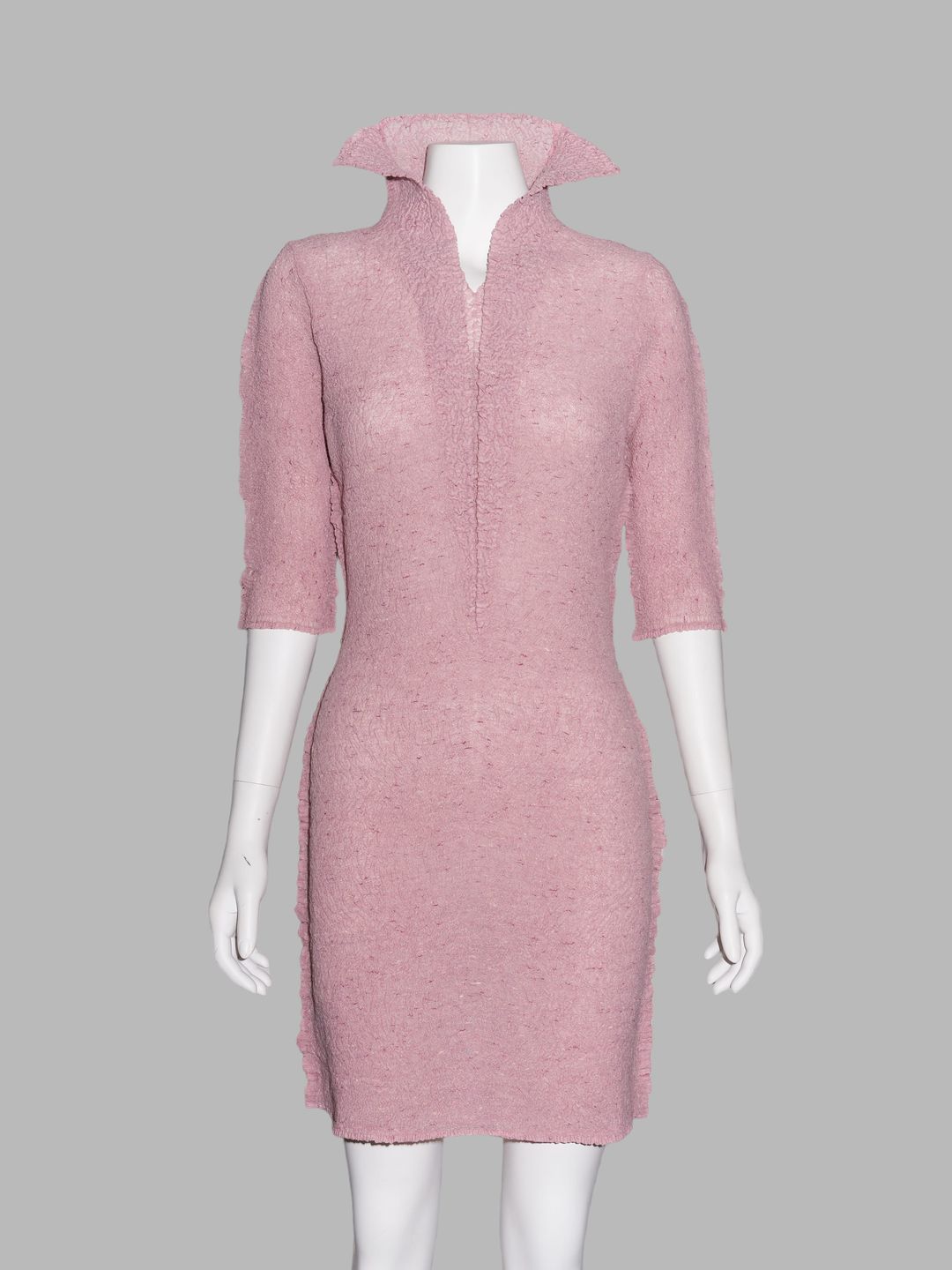 Wrinqle Inoue Pleats pale pink wrinkled polyester half sleeve dress by Wrinqle in size L from DRESSES category