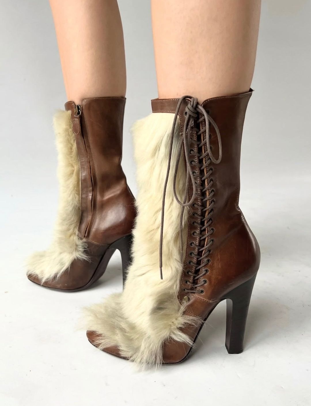 Thumbnail 40c12d3c-72c6-4acb-bf76-ffe901ba340f