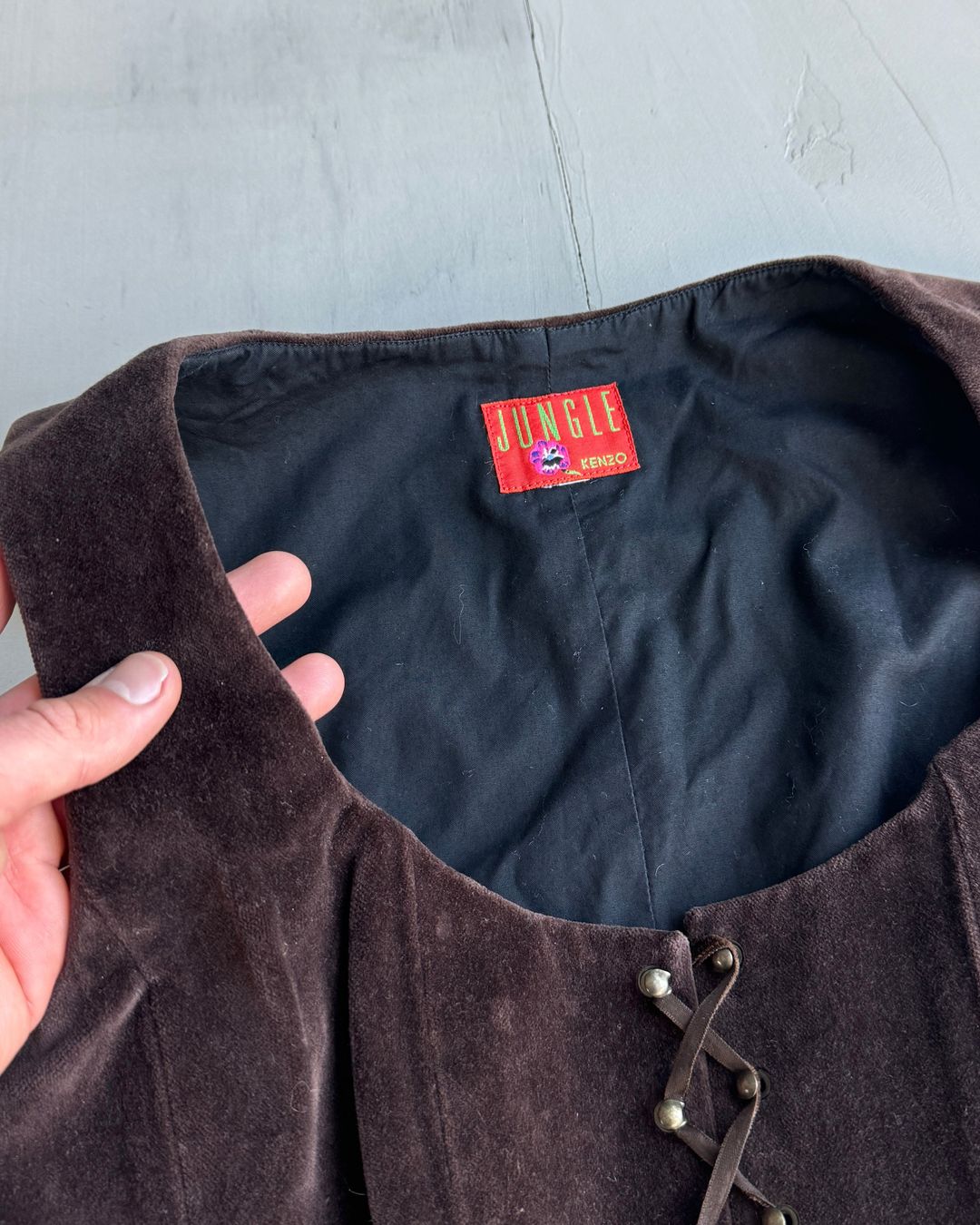 Thumbnail 23846e5a-e0e3-47ce-89fe-6024214883f2