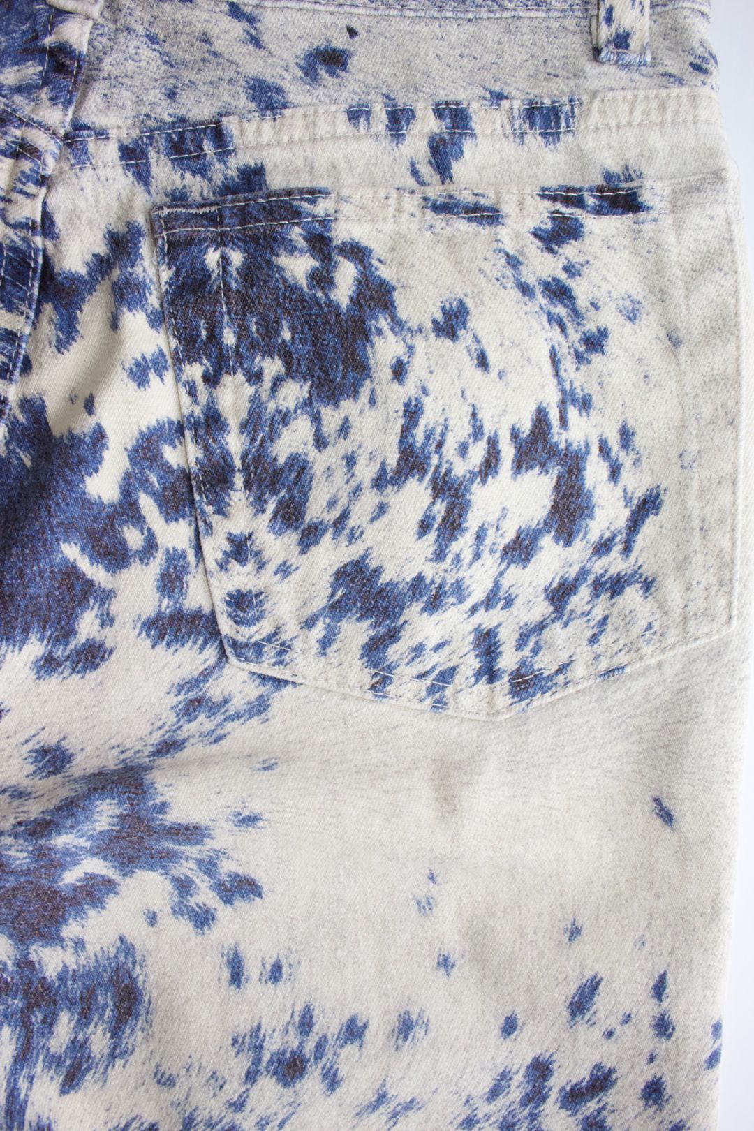 Thumbnail 9ff2fdf6-4644-4f00-9e00-d3abfcb21f48