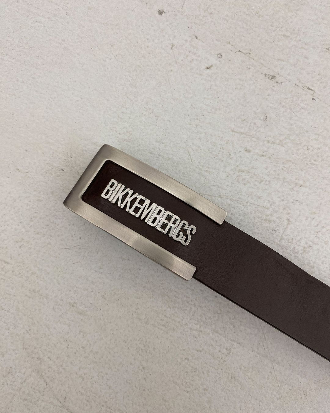 Thumbnail 70ab6808-d4a9-4069-8856-02f7e0928f78