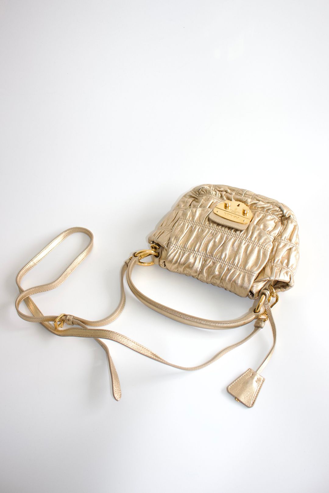 Thumbnail 6a124ec0-4951-49ae-bbd8-1c7d7b51c411