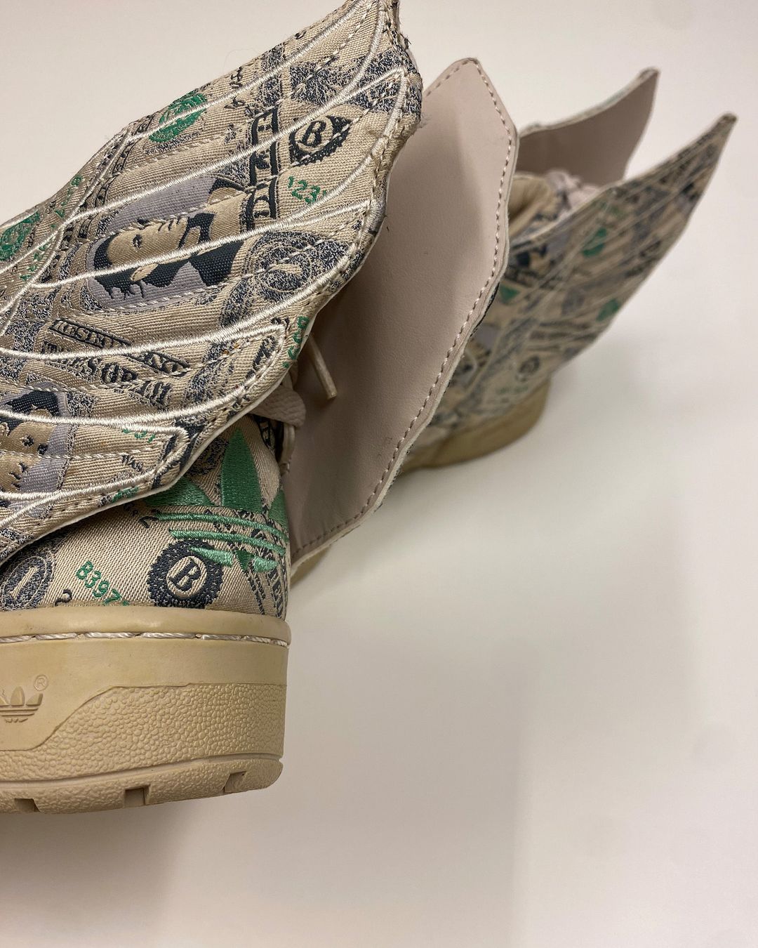 Thumbnail 03e1a485-70cc-4f8f-bb99-66e186455436