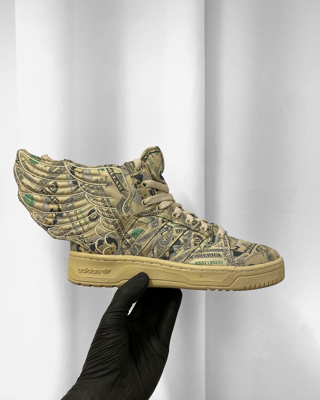 Thumbnail 9e557b4c-7241-45b9-bada-87a3a208c97c