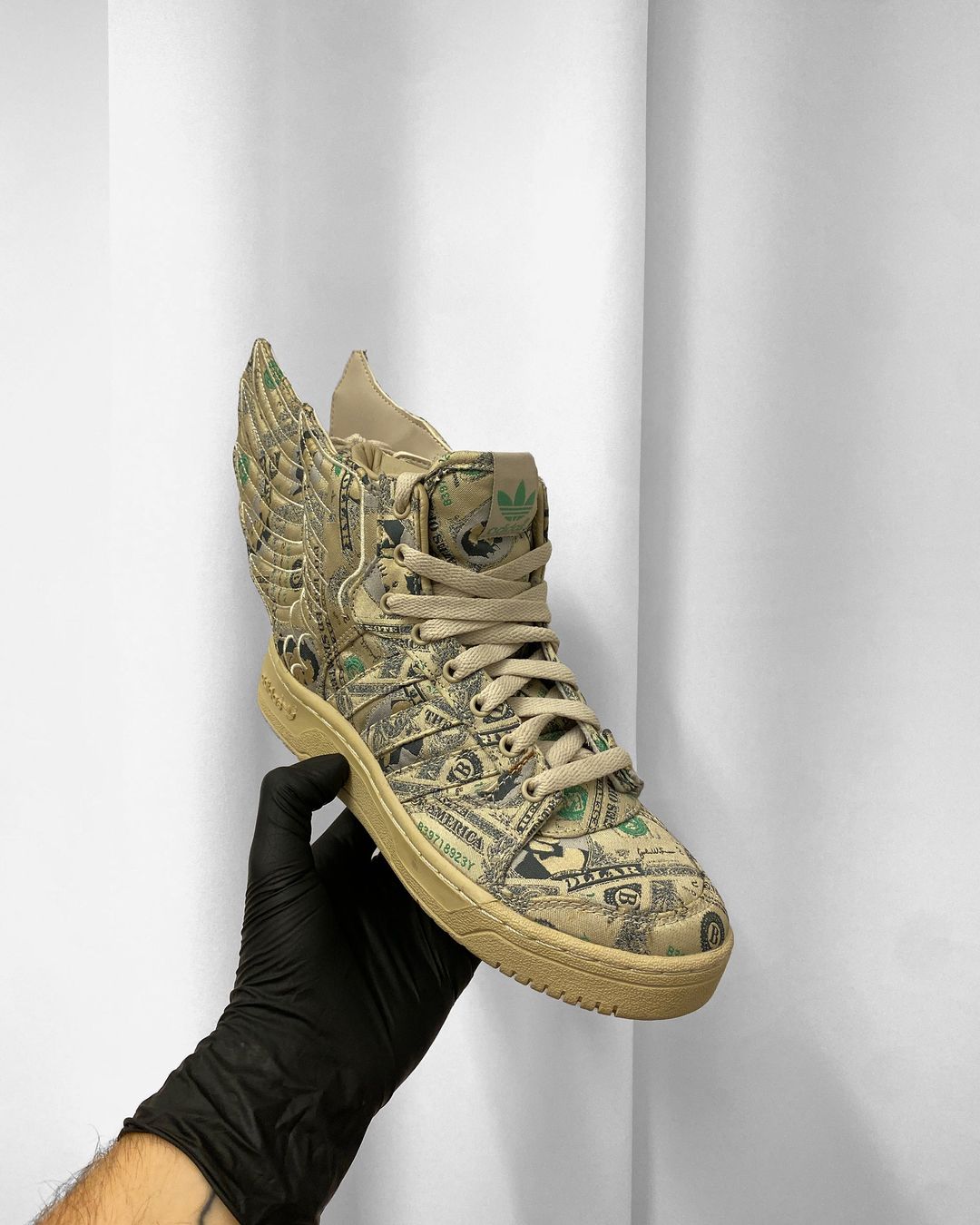 Thumbnail 316dd6b6-eb25-439d-951c-52d70e7c8440