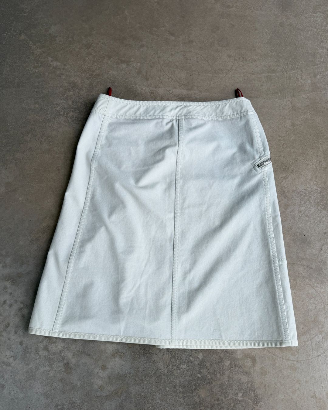 Thumbnail 01300871-bc4e-4174-ace3-8fd0a985d62a