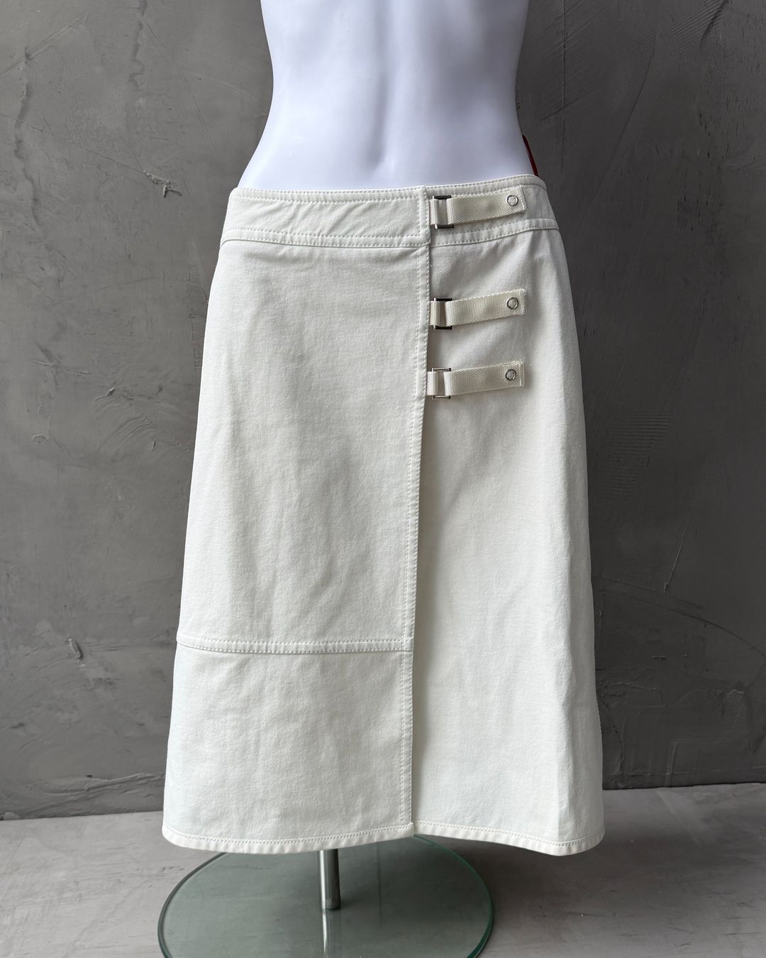 Thumbnail 50e7faa4-5970-42d5-ab8a-461213e955fa