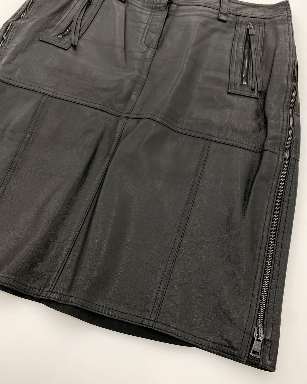 Thumbnail 4f234a53-6080-406e-b13a-9a61069de16b