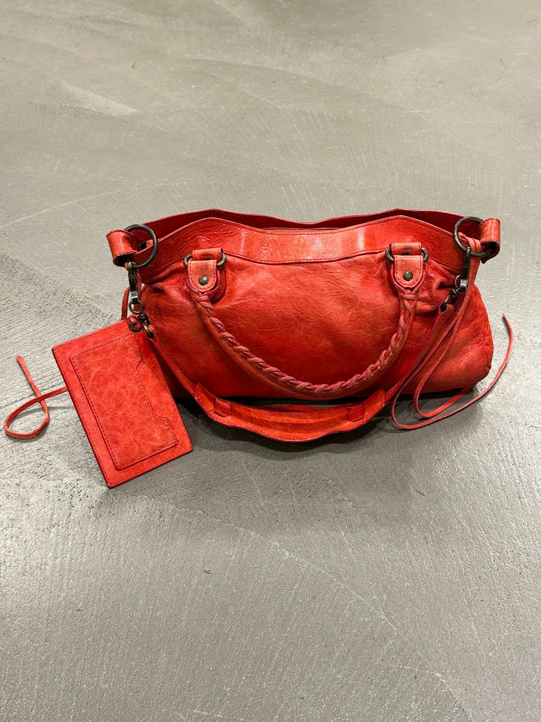 Thumbnail 1c18b443-0c6e-4a4a-ab94-17b57fe1292b