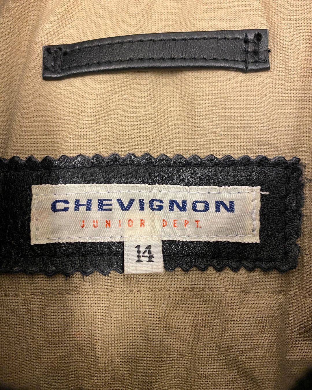 Thumbnail 2e742998-4121-4ede-bfa5-f50c608608cb