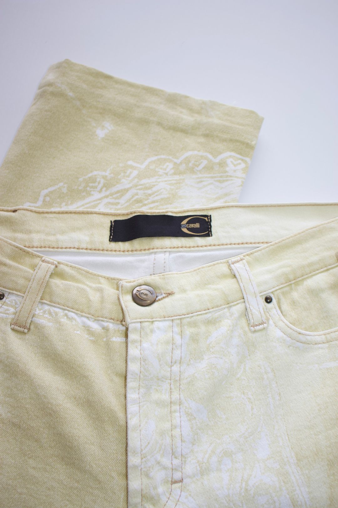 Thumbnail 87c3e95c-84d6-447c-9405-0979a1ab2fbb