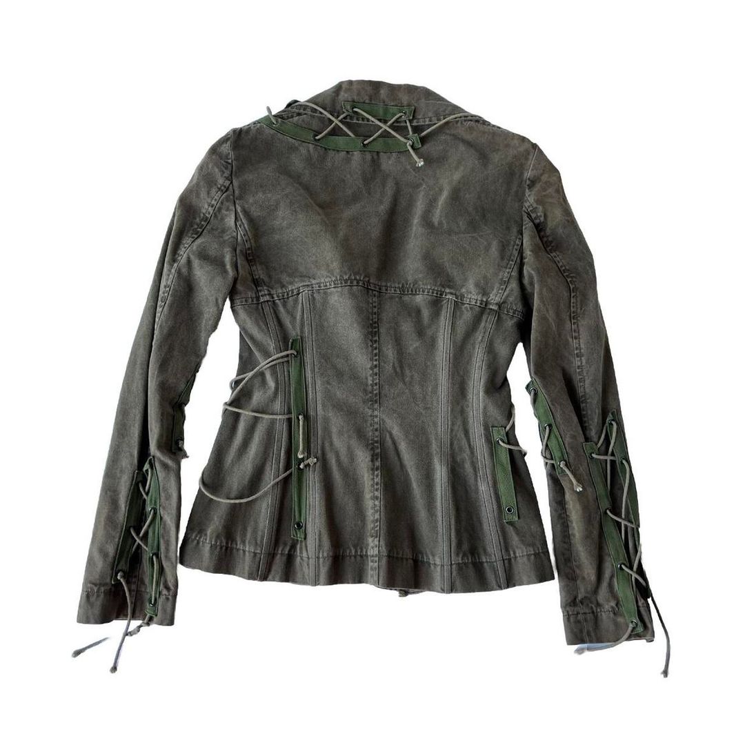 Thumbnail b947639a-96cc-45ab-92f9-613a89b517f0