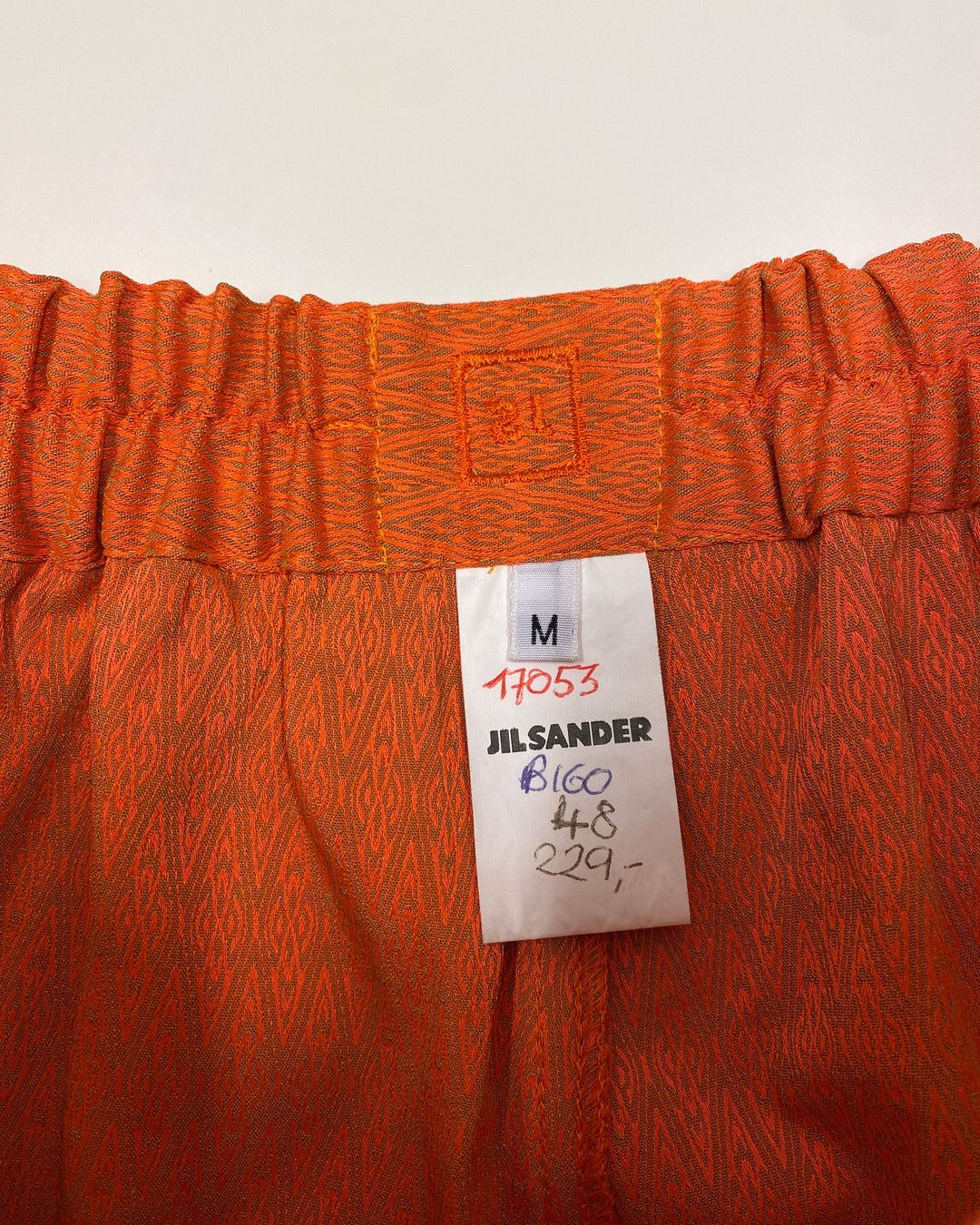 Thumbnail 233493c0-443c-4f2b-9b03-b712df40c0dc