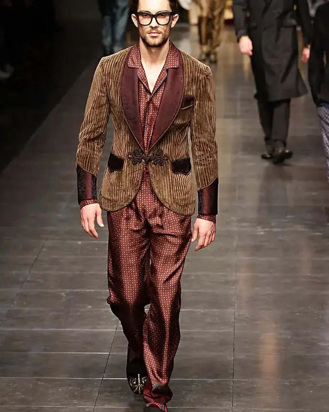 Dolce and Gabbana FW2012 Runway Smoking Jacket – M by Dolce and Gabbana in size M from COATS & JACKETS category