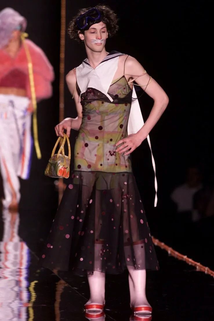 Thumbnail 19447900-4f02-429e-871e-e651ac229136