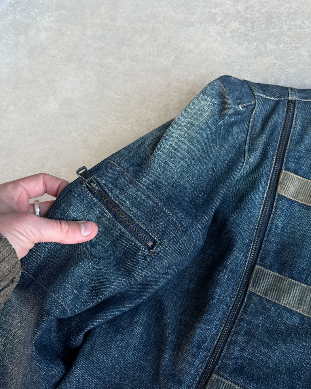 Thumbnail 5633a2d4-723e-4529-a79d-976e55f4f07e