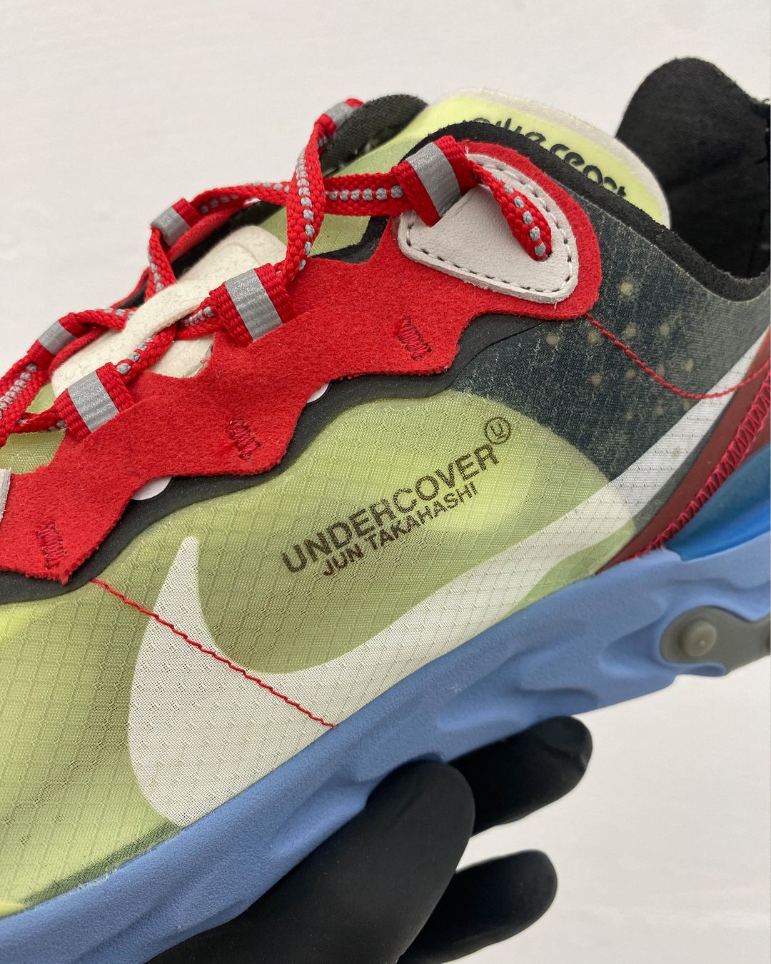 Thumbnail b2952f95-3667-4c25-b8f8-e1da6778f538