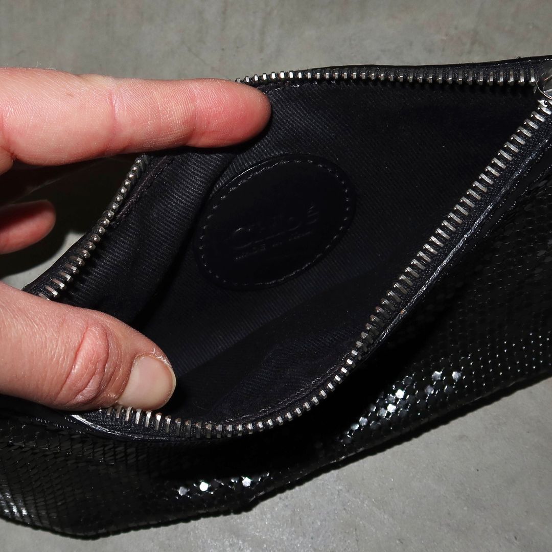 Thumbnail 98b6a87a-e6ce-4504-a1e8-372cefc55d85