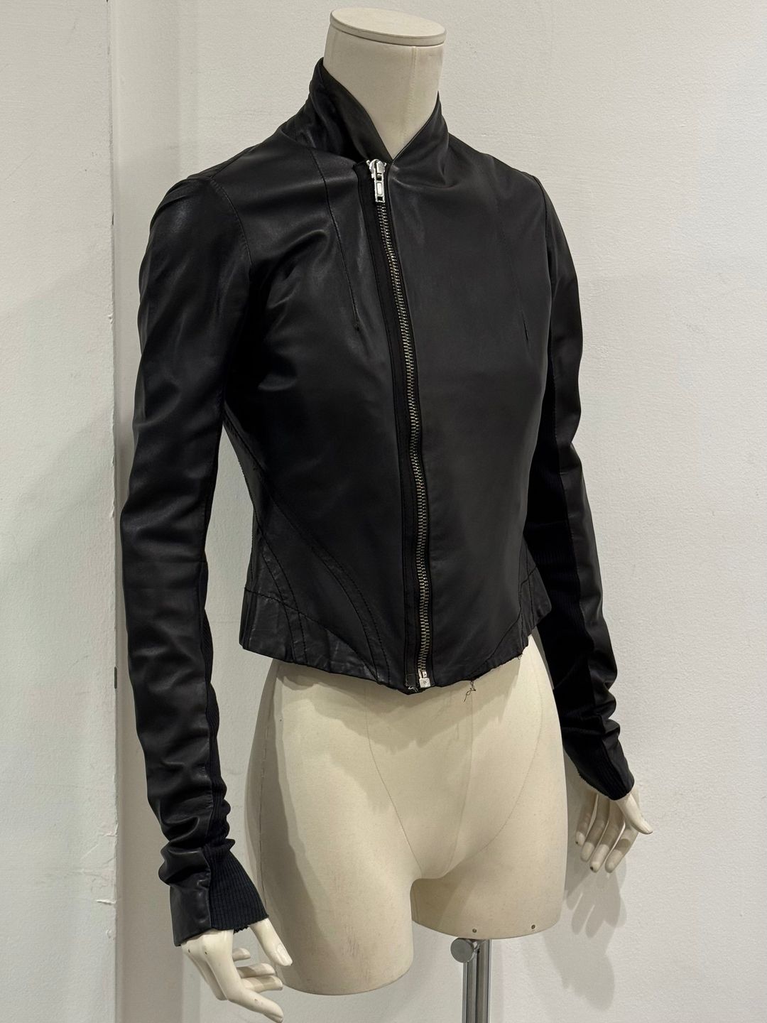 Thumbnail 10698505-7770-41c3-b247-fa4a05dd1c15