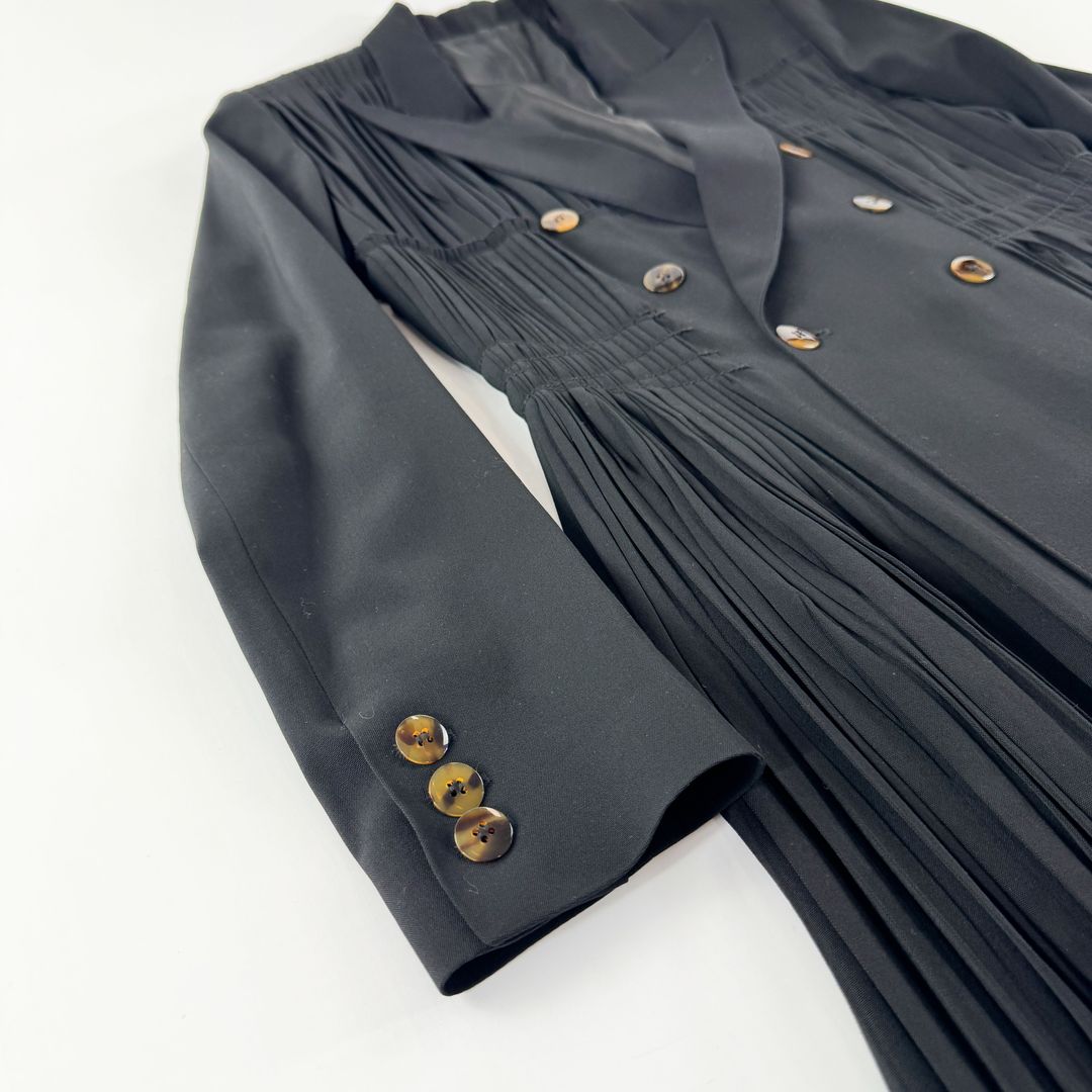 Thumbnail 83ba30b4-54f7-4746-a9ee-b3590ca9cb13